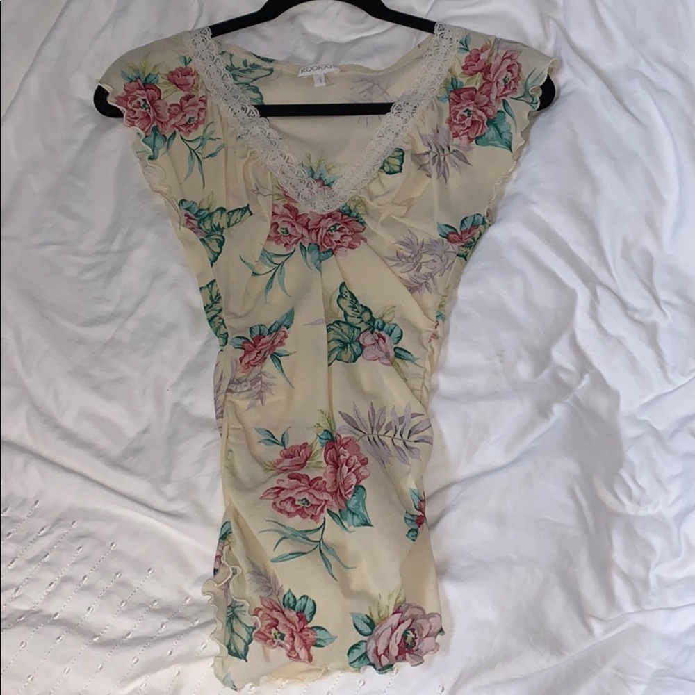 Deep v neck ruched floral shirt